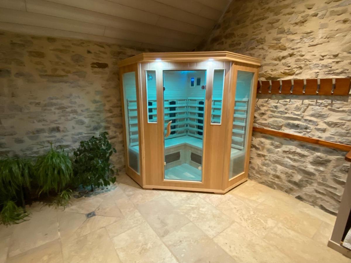Les Caselles, Gite Et Maison D'Hotes Saint-Beauzely Dış mekan fotoğraf