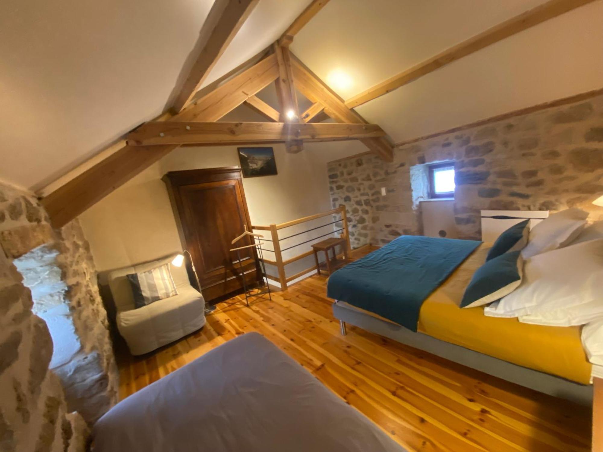 Les Caselles, Gite Et Maison D'Hotes Saint-Beauzely Dış mekan fotoğraf