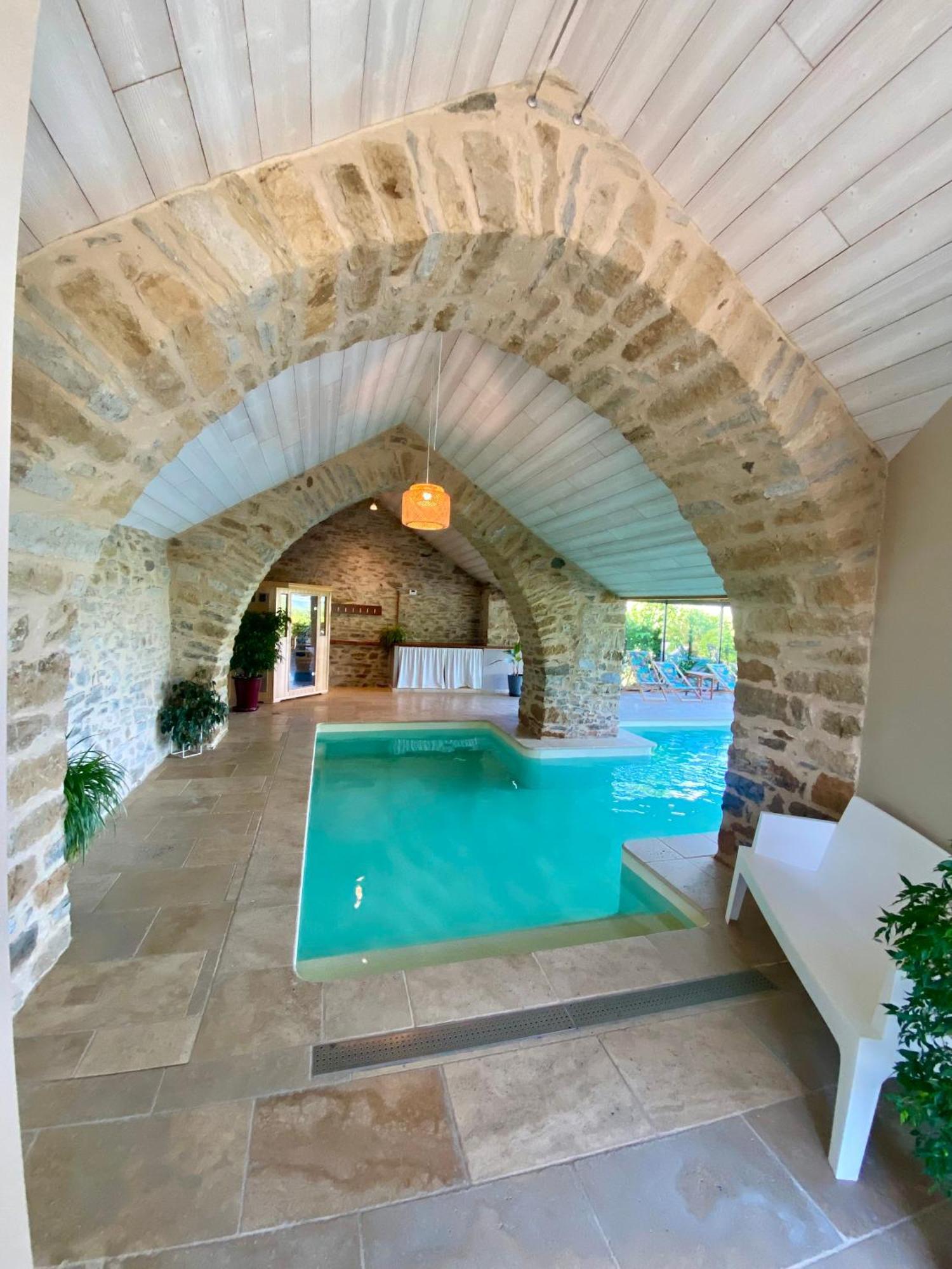 Les Caselles, Gite Et Maison D'Hotes Saint-Beauzely Dış mekan fotoğraf